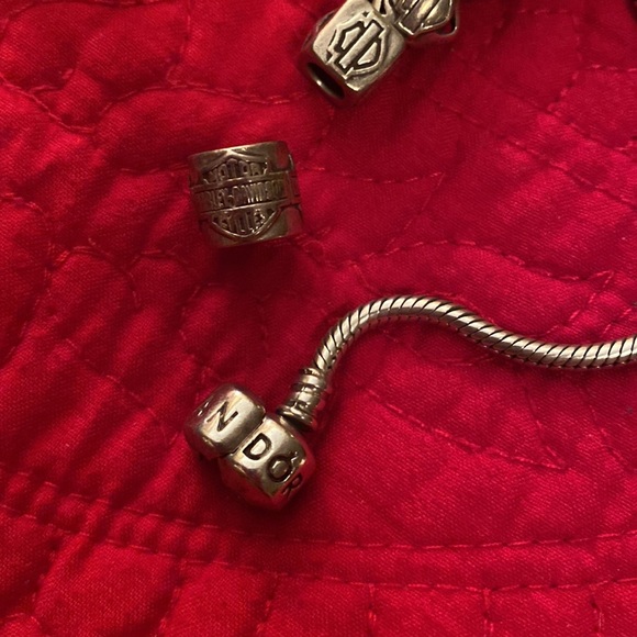 Sterling silver pandora charm bracelet with safety chain and charms - Picture 2 of 13